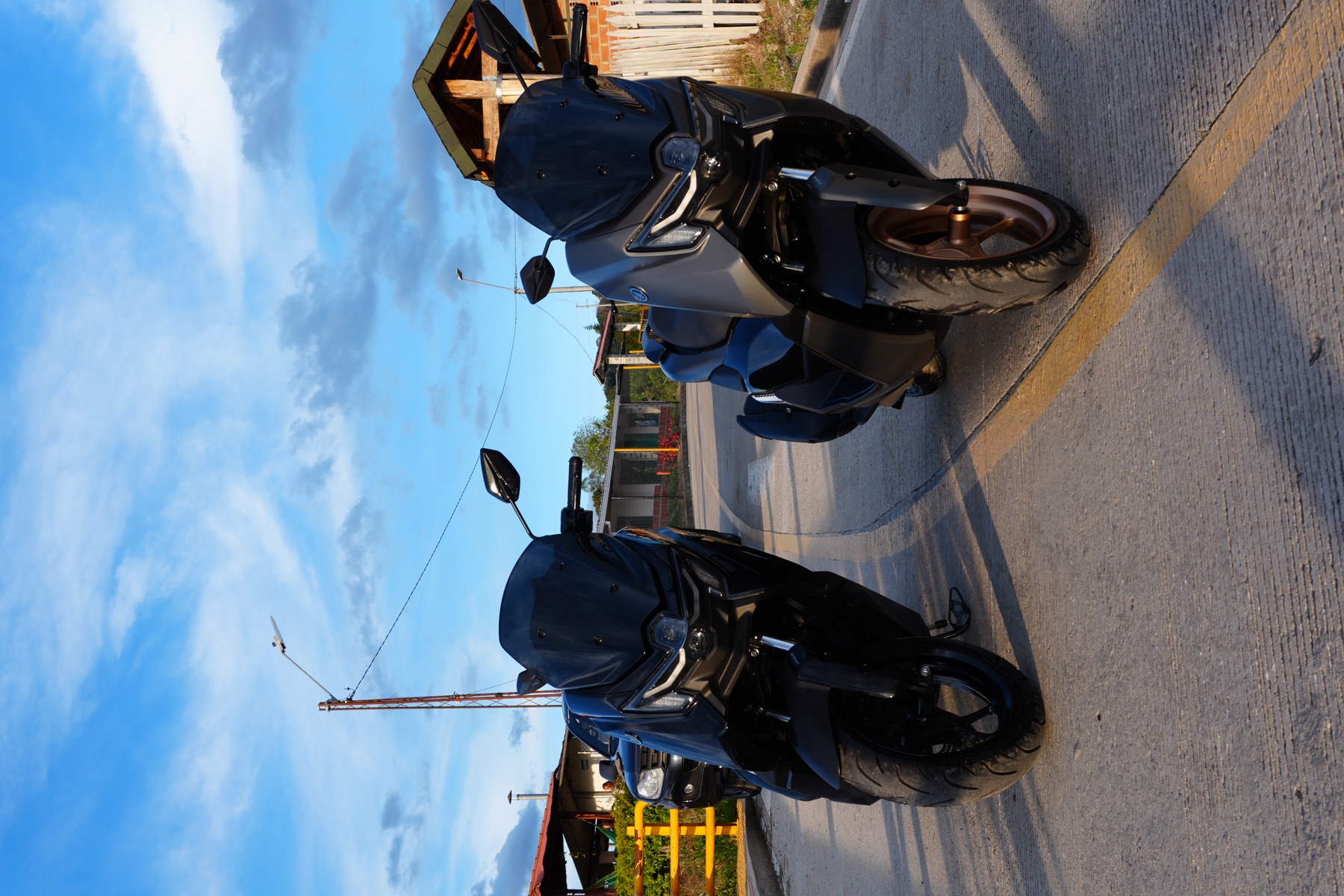 NMAX frontales